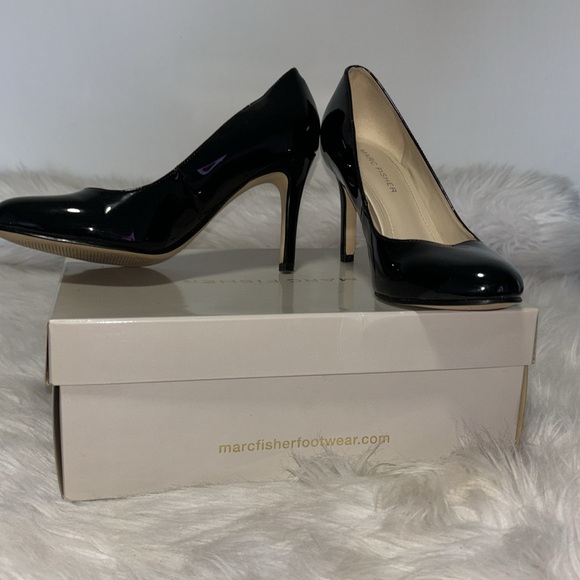 Marc Fisher black round heals - Picture 3 of 3